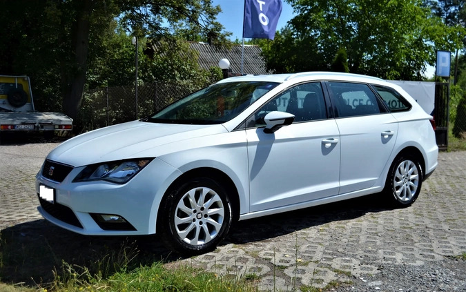 Seat Leon cena 43800 przebieg: 227000, rok produkcji 2017 z Hel małe 106
